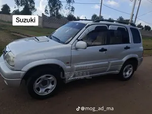 Suzuki Grand Vitara XL 7 2001 Gray