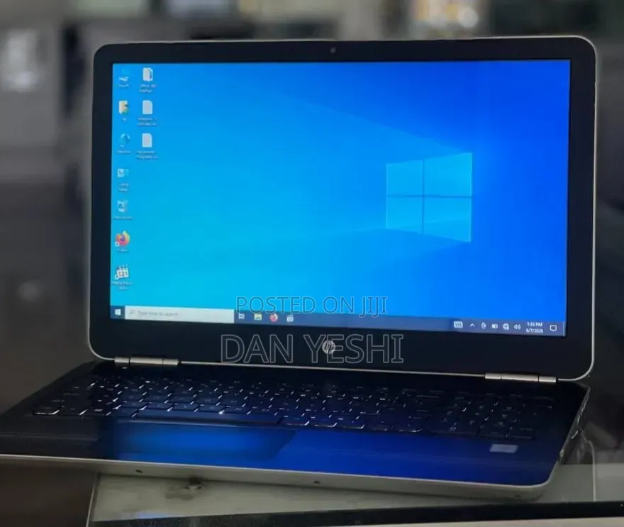 New Laptop HP Pavilion 15 8GB Intel Core i5 SSD 1T