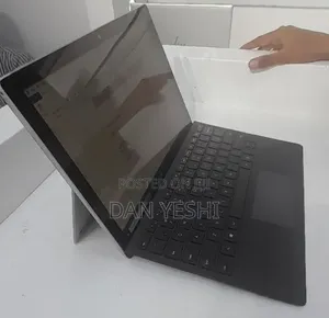 New Laptop Microsoft Surface Pro 8 8GB Intel Core i5 SSD 256GB