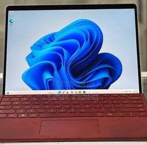 New Laptop Microsoft Surface Pro 8 16GB Intel Core i5 SSD 256GB