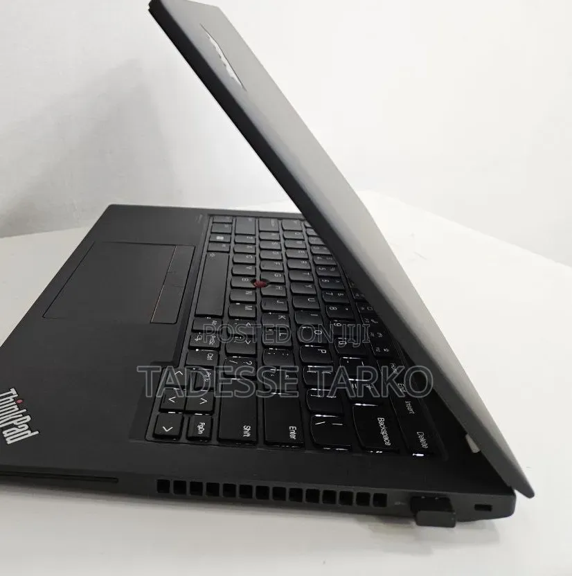 New Laptop Lenovo ThinkPad T14s Gen 2 16GB Intel Core i7 SSD 512GB