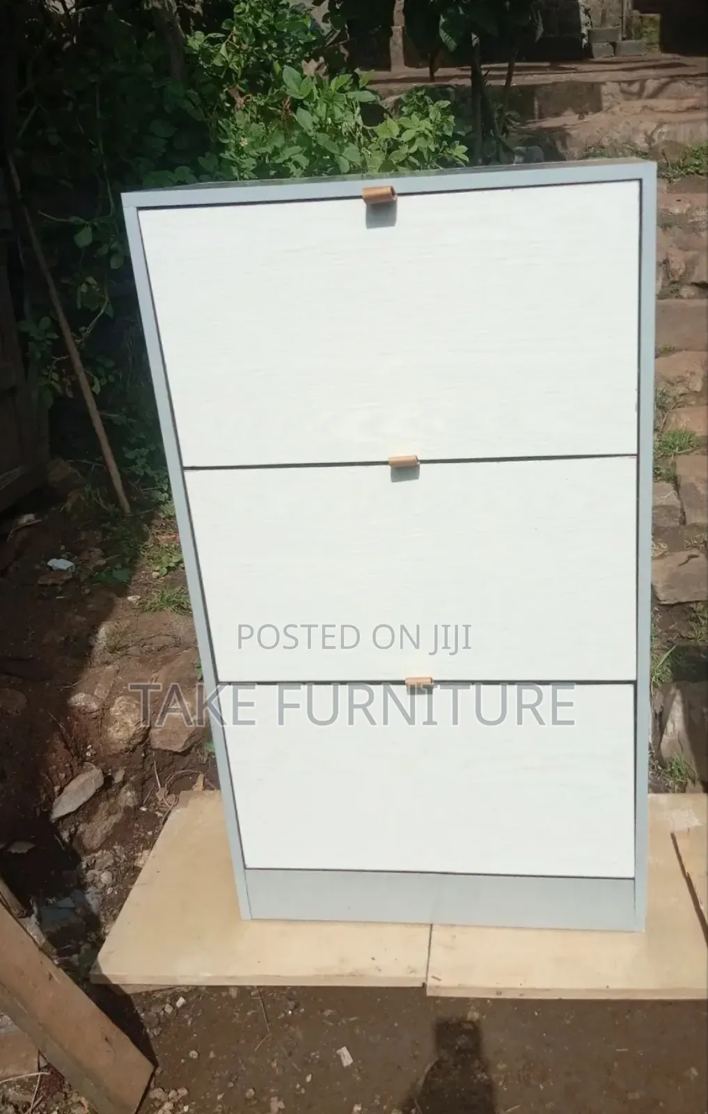 ጫማ መደርደሪያ (Shoerack)