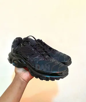 Nike Tn Black