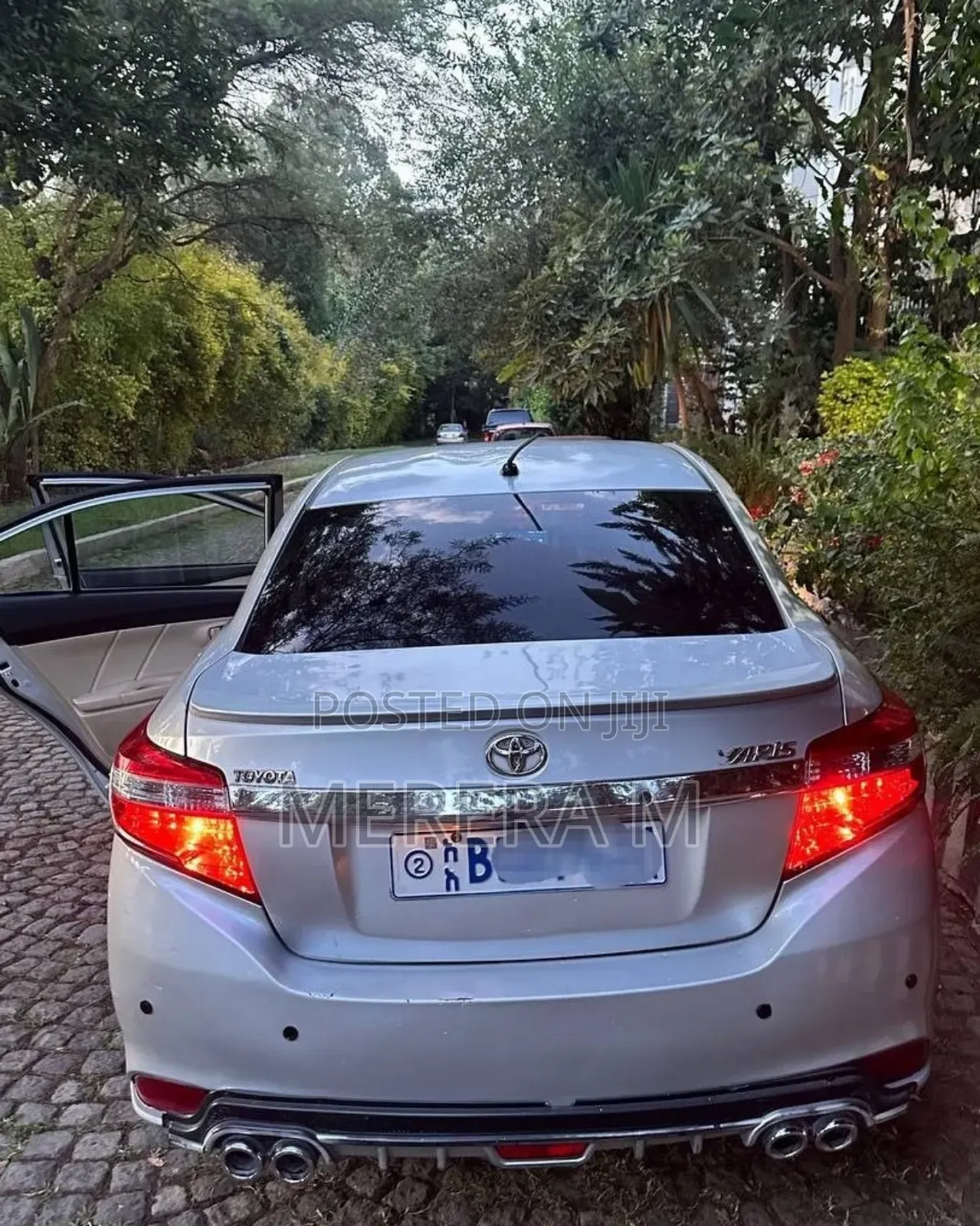 Toyota Yaris 2013 Silver