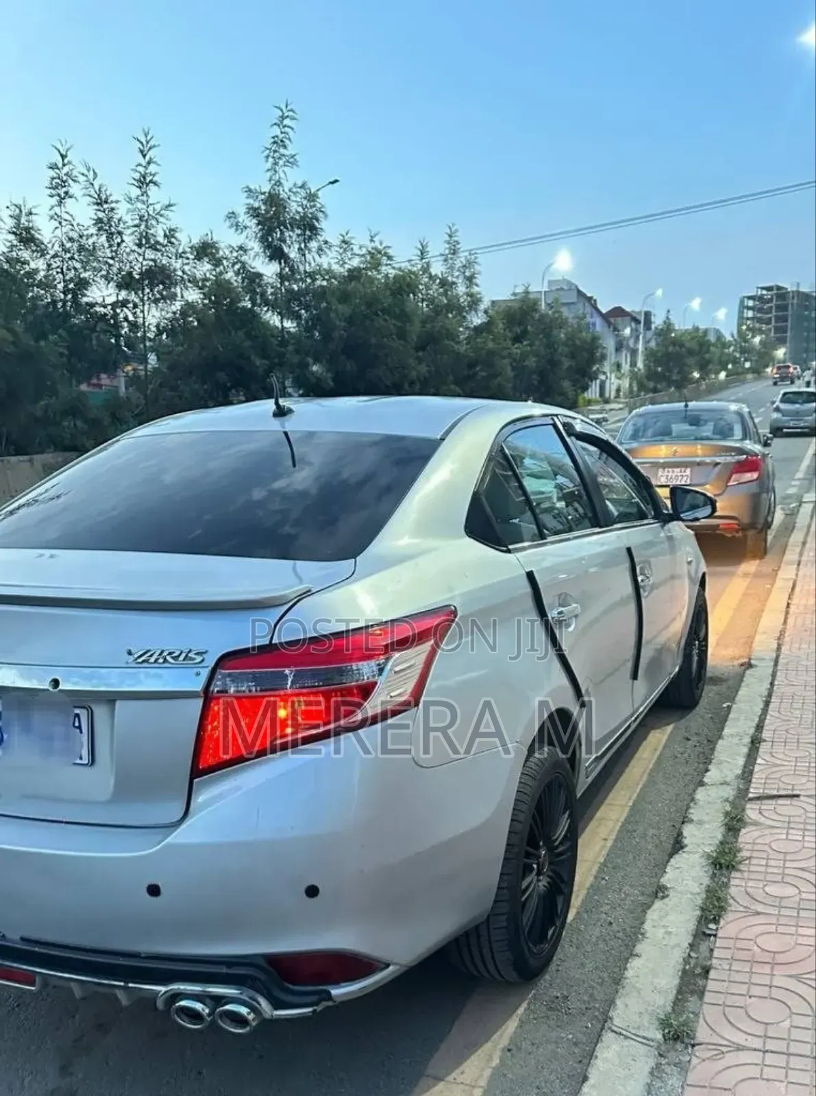Toyota Yaris 2013 Silver