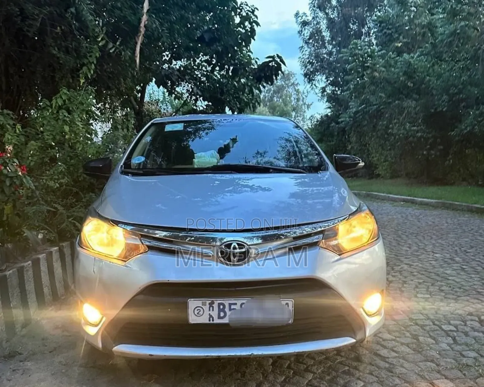 Toyota Yaris 2013 Silver
