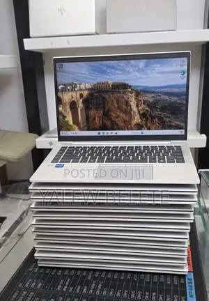 New Laptop HP EliteBook 840 G8 16GB Intel Core i7 SSD 512GB