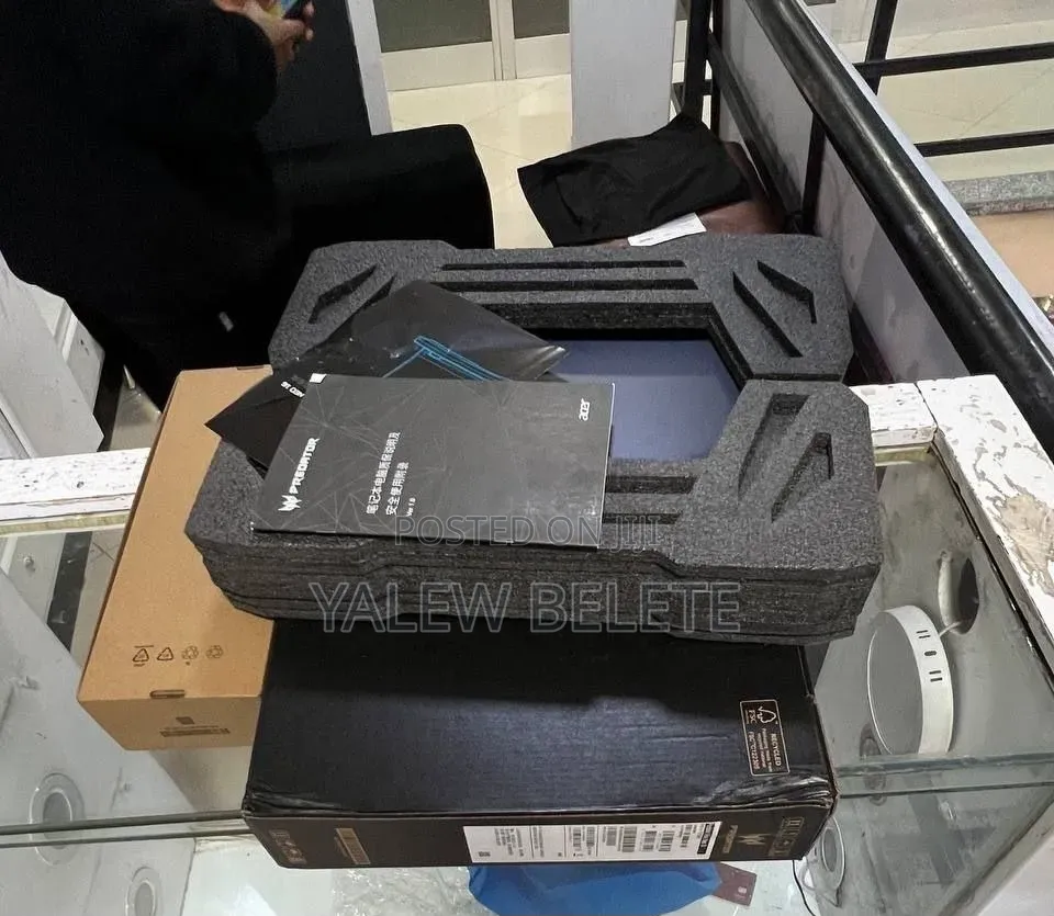New Laptop Acer Predator Helios Neo 16 16GB Intel Core i9 SSD 1T