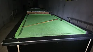 3 Pool Table ጥሩ ይዞታ ላይ ያሉ