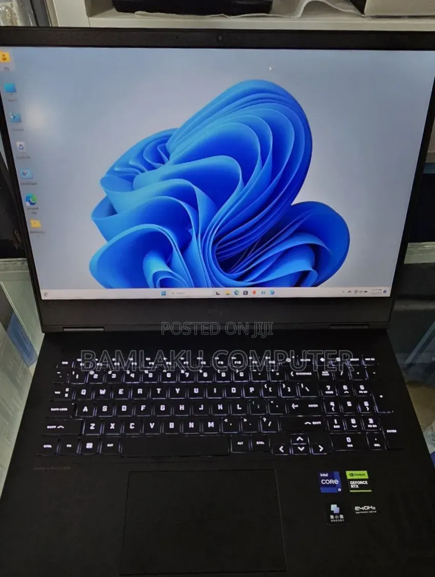 New Laptop HP Omen 16 16GB Intel Core i9 SSD 1T