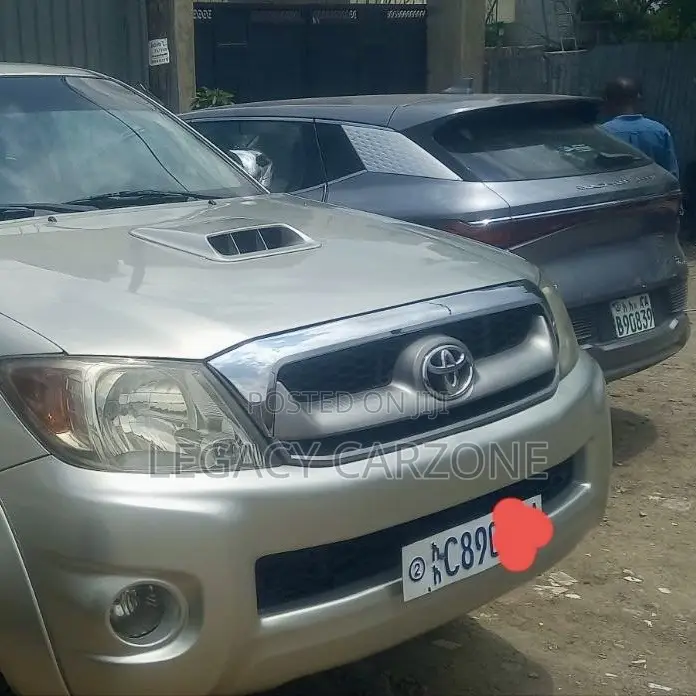 Toyota Hilux 2008 Silver