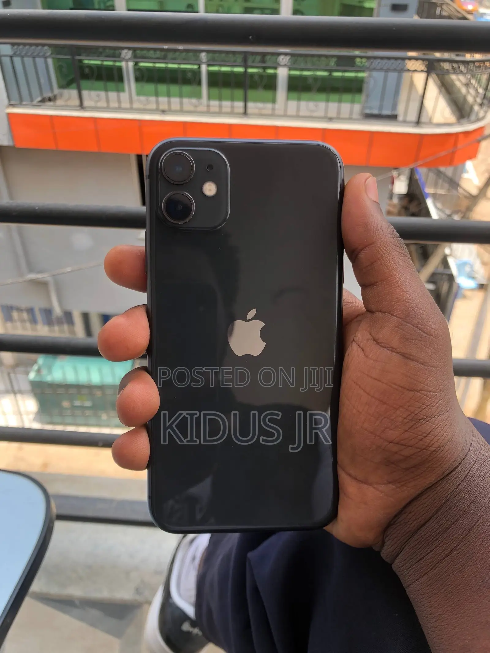 New Apple iPhone 11 64 GB Black