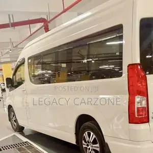 Toyota HiAce 2022 White