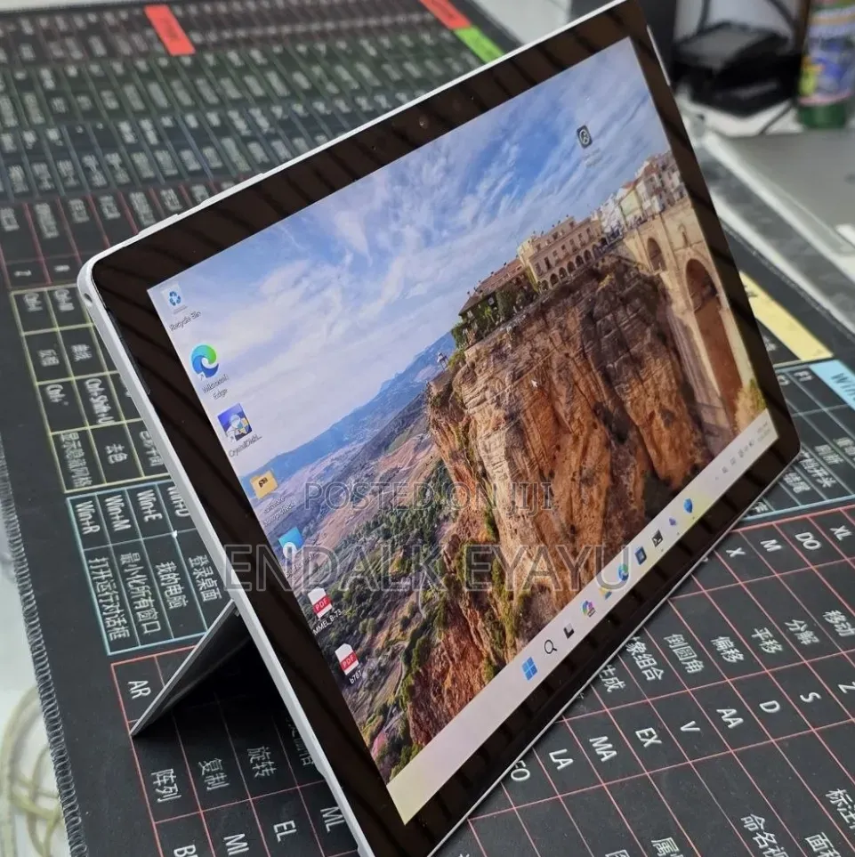 New Laptop Microsoft Surface Pro 7 16GB Intel Core i7 SSD 512GB