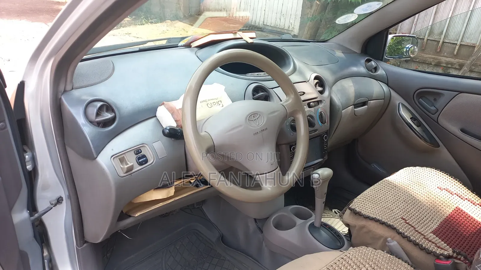 Toyota Platz 1.0 FWD 2001 Silver
