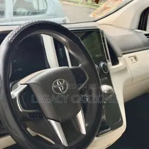 Toyota HiAce 2020 White