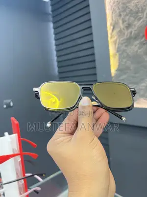 3 in 1 Magnetic Clip-on Glasses (Black Frame)