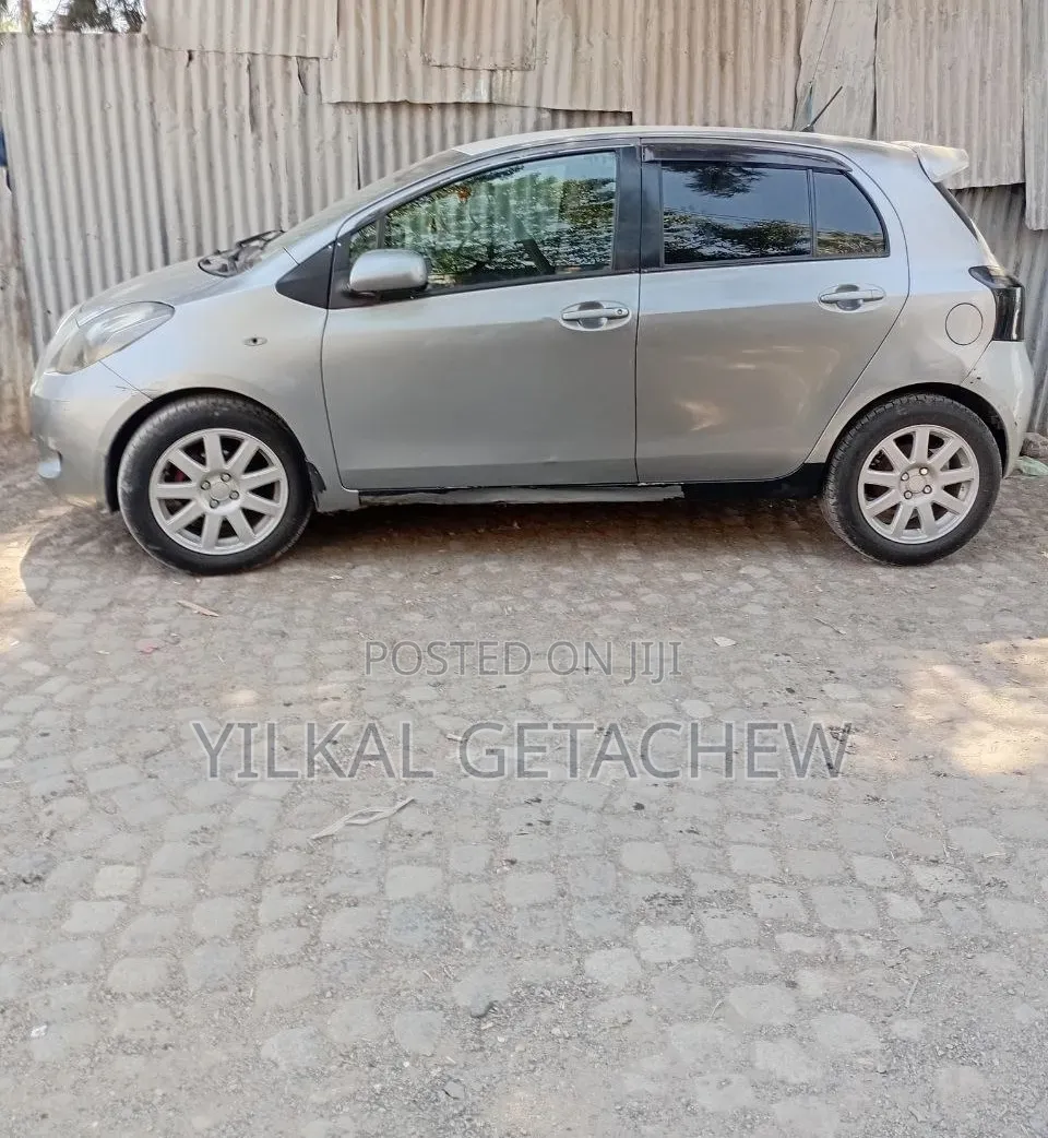 Toyota Yaris 2008 Silver