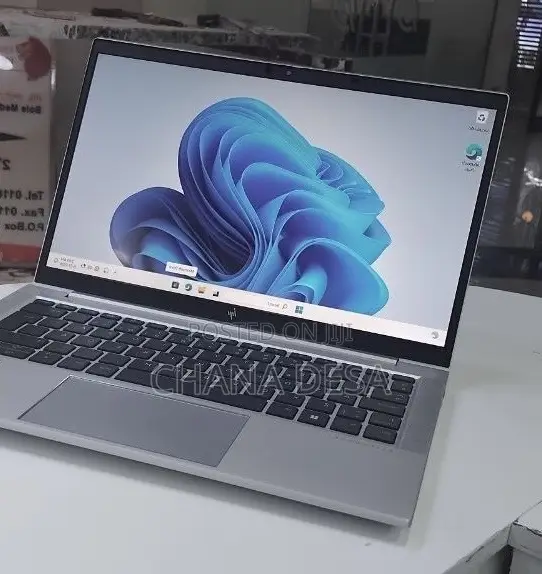 New Laptop HP EliteBook 830 G8 16GB Intel Core i5 SSD 512GB