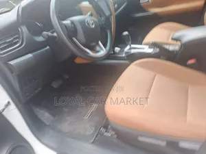 Toyota Fortuner 2023 White