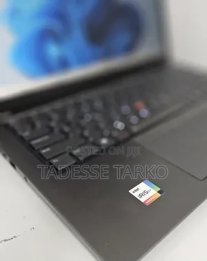 New Laptop Lenovo ThinkPad T14s Gen 2 16GB Intel Core i7 SSD 512GB