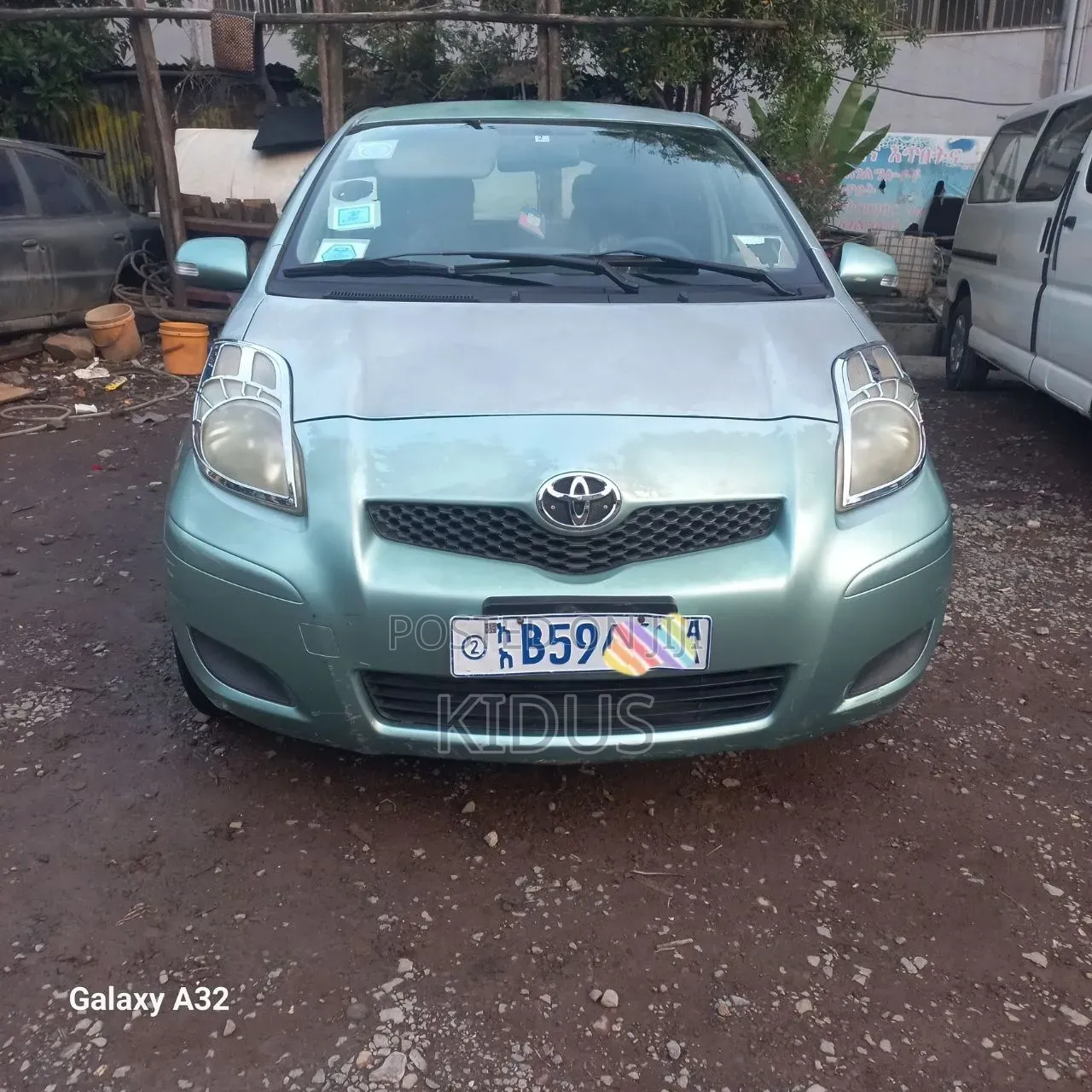 Toyota Yaris 2010 Green