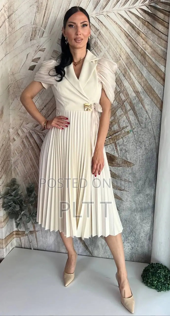 Elegant Pleated Midi Dress,