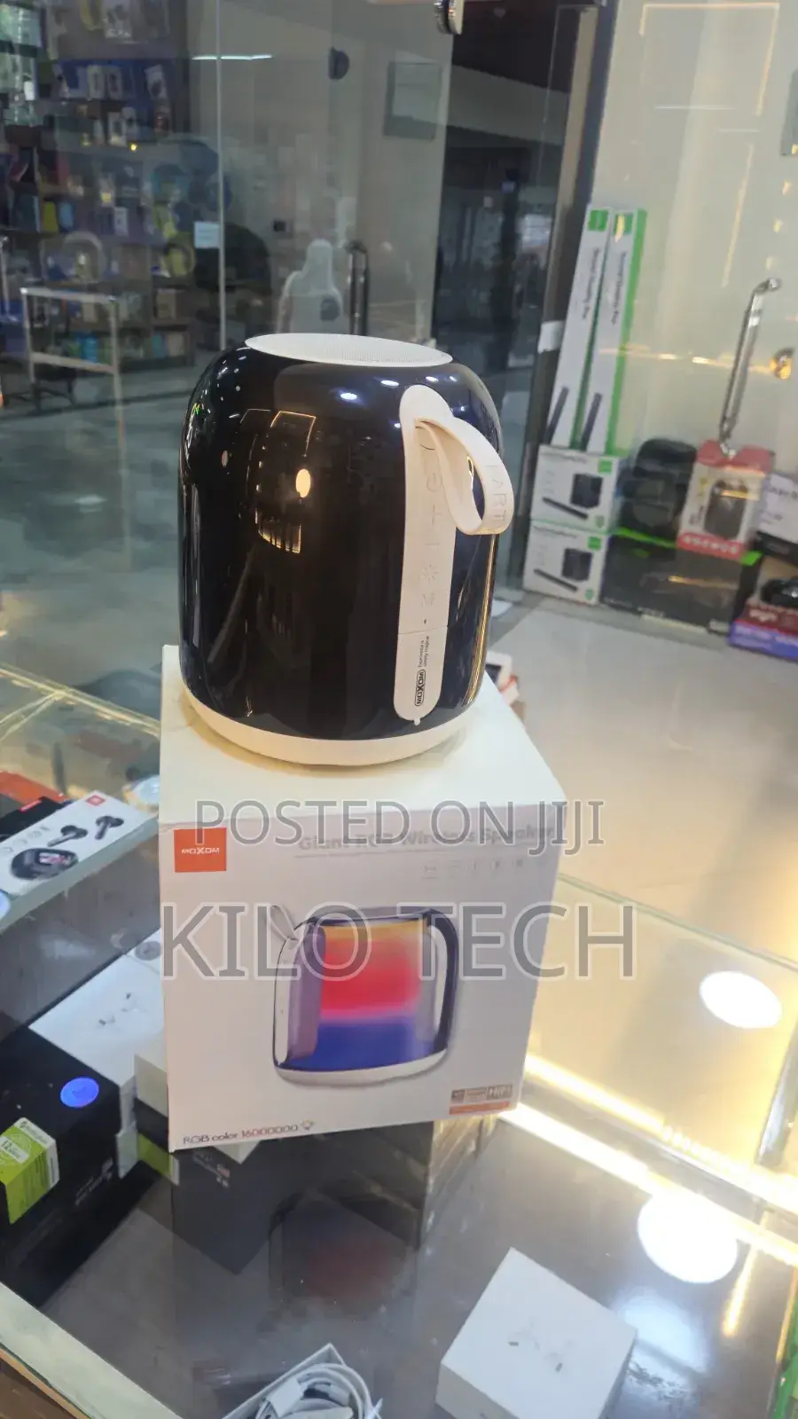 Moxom Wireless Speaker!