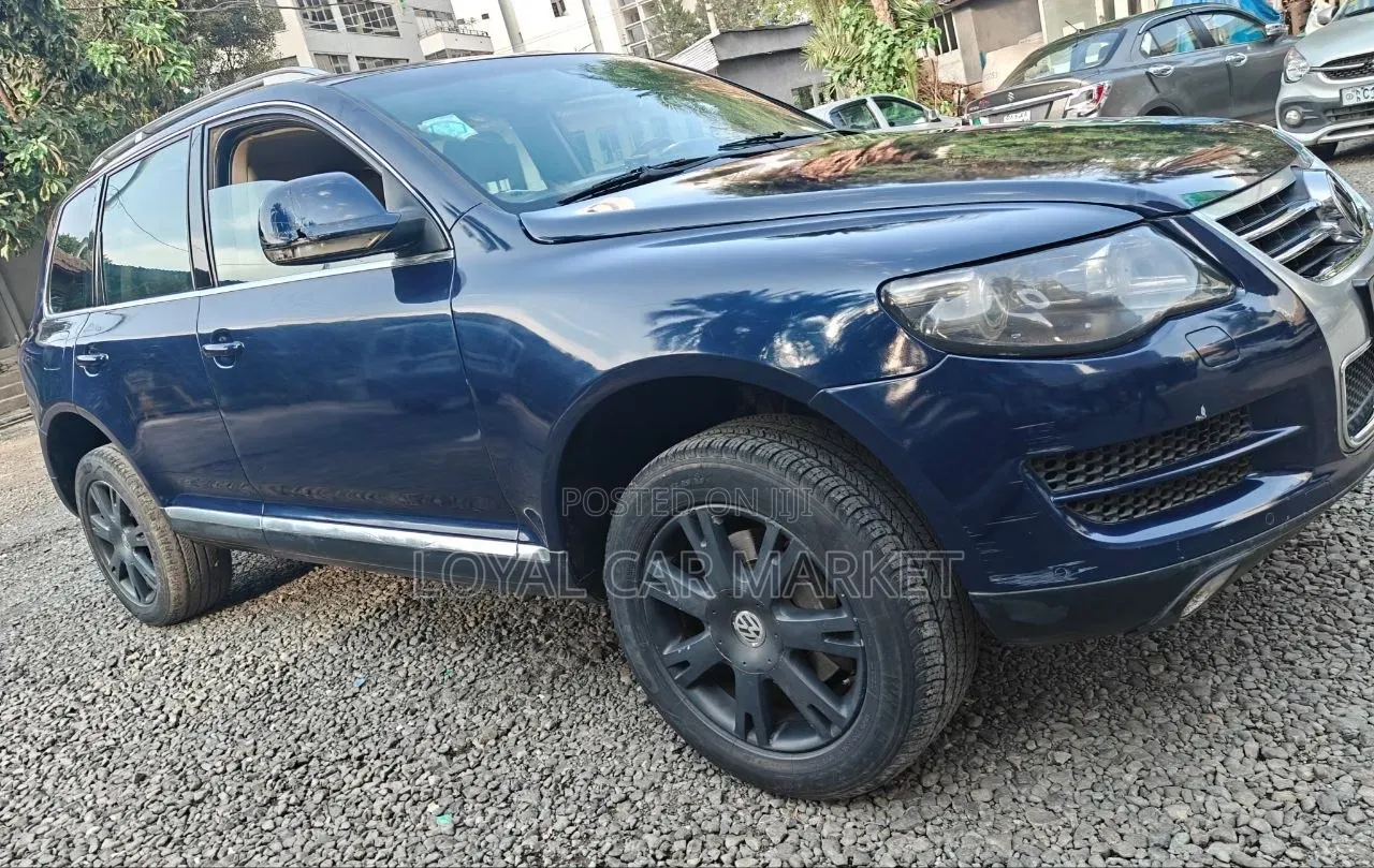 Volkswagen Touareg 2009 Blue