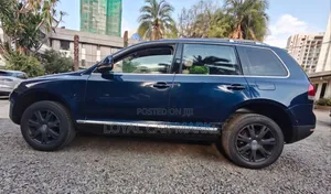 Volkswagen Touareg 2009 Blue