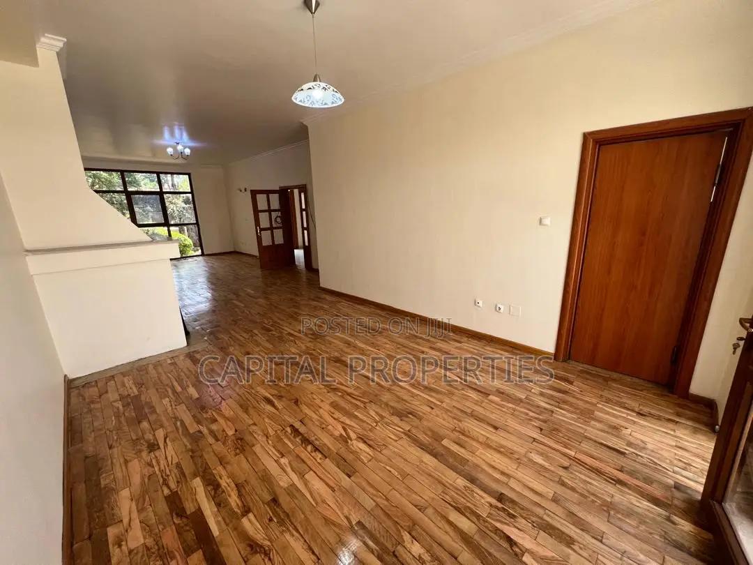 7bdrm House in Bole for rent