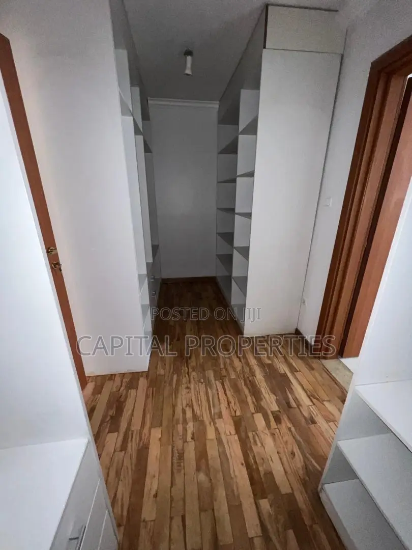 7bdrm House in Bole for rent