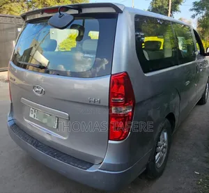 Hyundai H1 2020 Silver