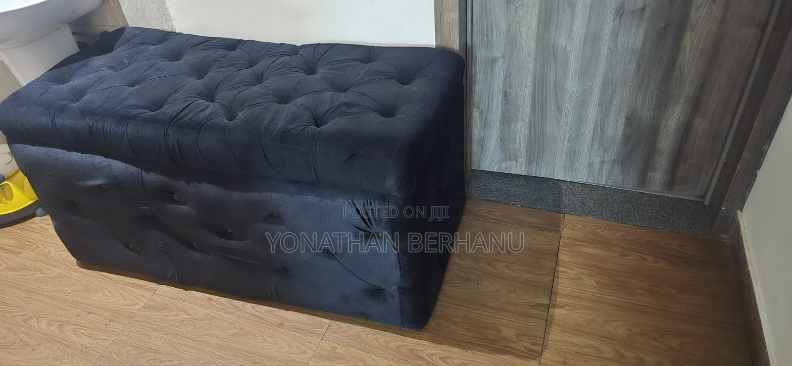 Sofa With Storage