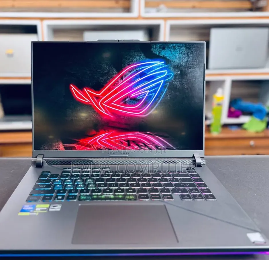 New Laptop Asus ROG Strix G16 16GB Intel Core i9 SSD 1T