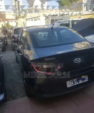 Hyundai Grandeur 2022 Black