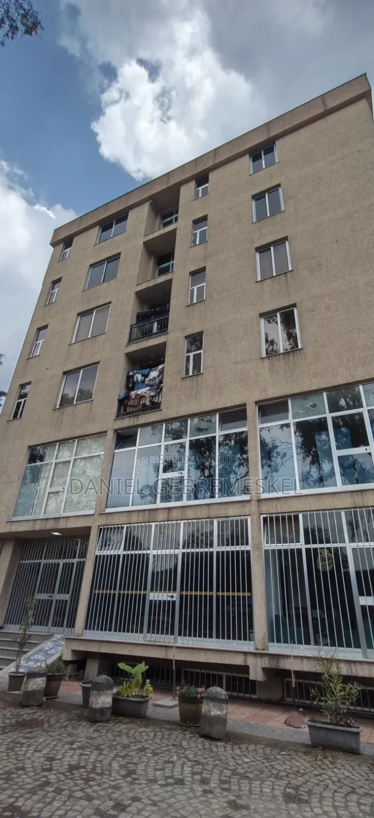 15bdrm Duplex in ፩, Bole for sale