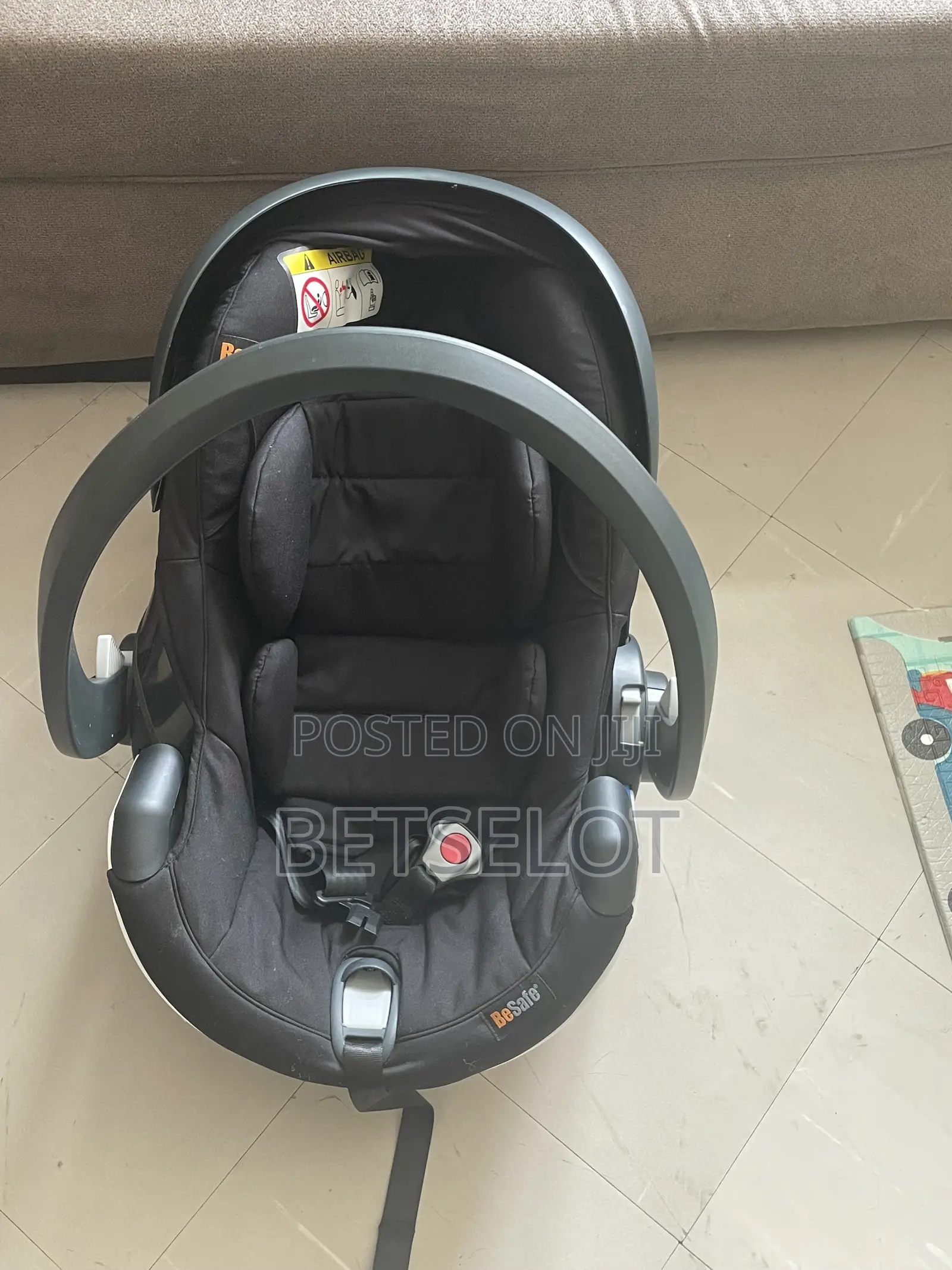 Infant Cat Sit
