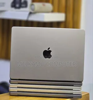 New Laptop Apple MacBook Pro 2020 M1 16GB Apple M1 Pro SSD 512GB