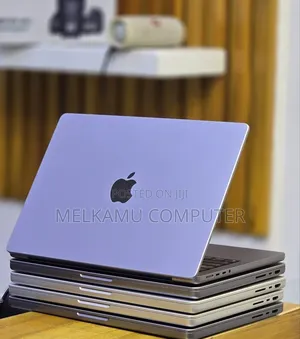 New Laptop Apple MacBook Pro 2020 M1 16GB Apple M1 Pro SSD 512GB