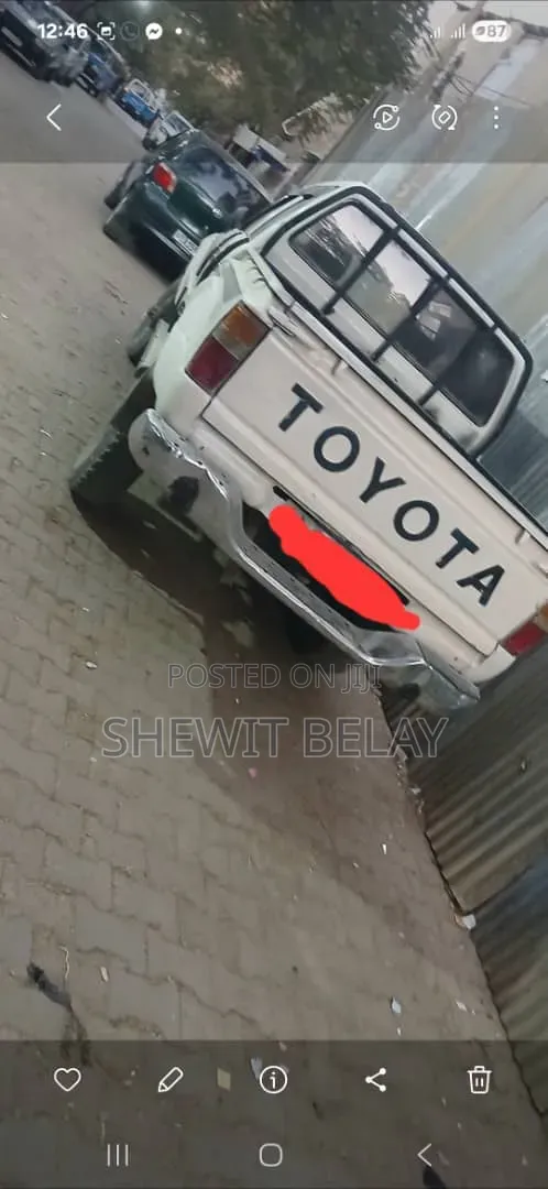 Toyota Hilux 2200 4x4 1986 White
