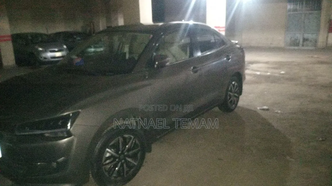Suzuki Dzire 2023 Brown