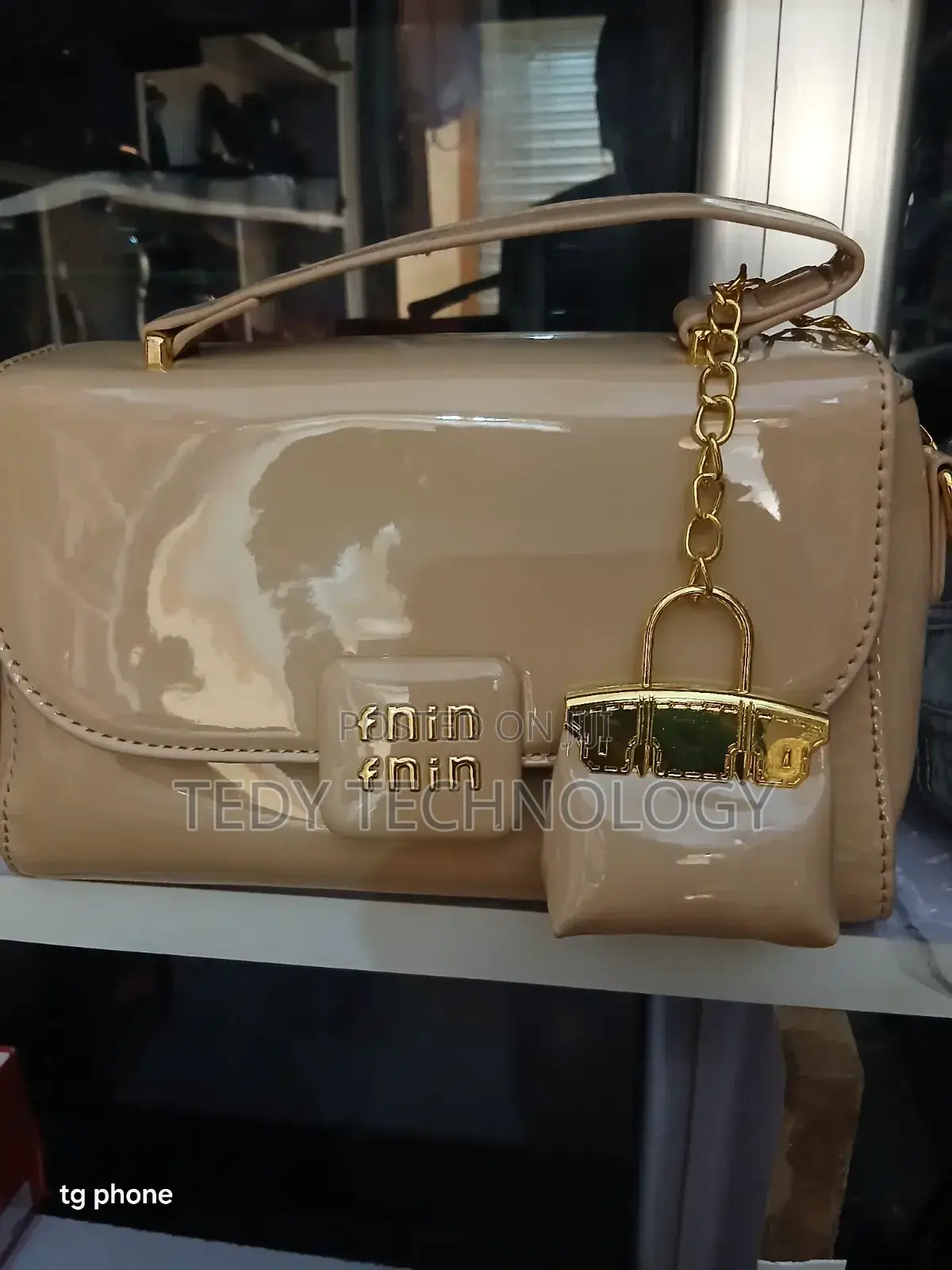 የሴት Brand Bags
