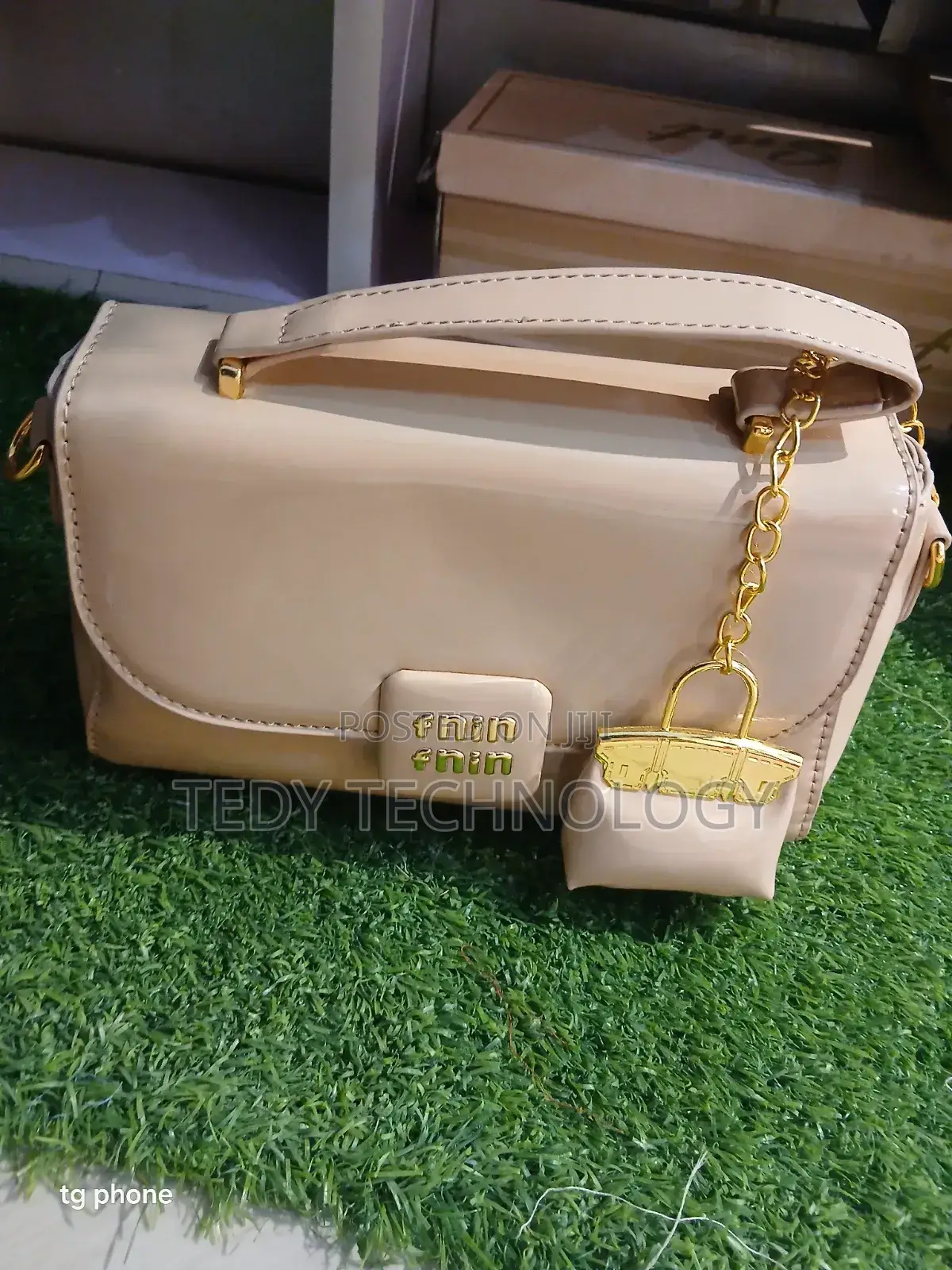 የሴት Brand Bags