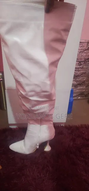 የሴት Boots ጫማ