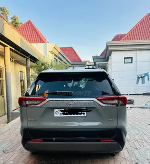 Toyota RAV4 2020 Teal