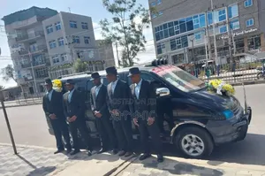 ቀብር አሰፈጻሚ Funeral