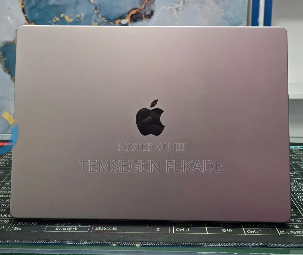 New Laptop Apple MacBook Pro 2021 M1 32GB Apple M1 Pro SSD 512GB