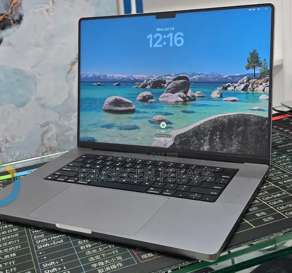 New Laptop Apple MacBook Pro 2021 M1 32GB Apple M1 Pro SSD 512GB