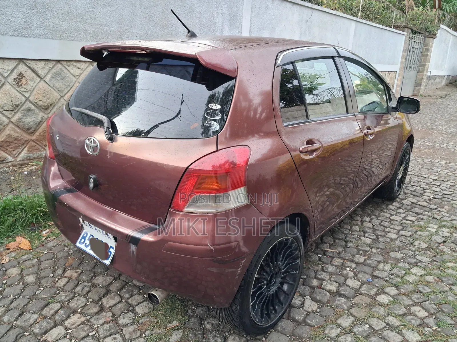 Toyota Yaris 2010 Burgundy